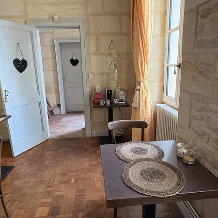 La Parenthese Des Vignes Bed & Breakfast